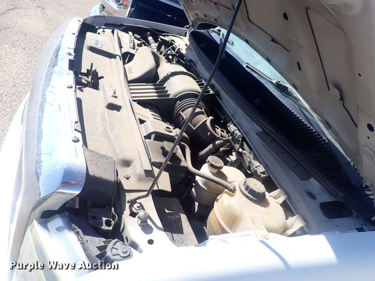 image for item DQ2932 2010 Ford E350 Super Duty  utility van