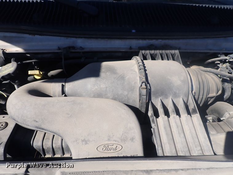 image for item DQ2932 2010 Ford E350 Super Duty  utility van