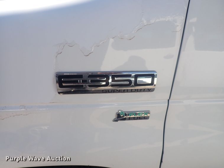 image for item DQ2932 2010 Ford E350 Super Duty  utility van