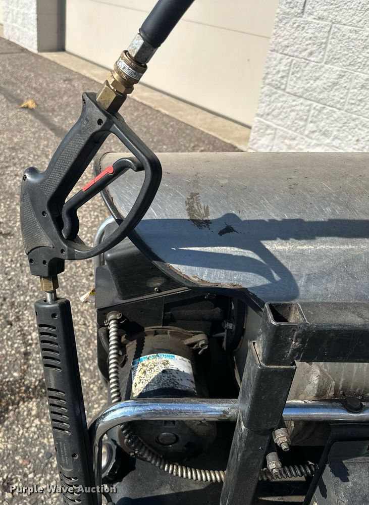 image for item DQ7334 Landa  hot pressure washer