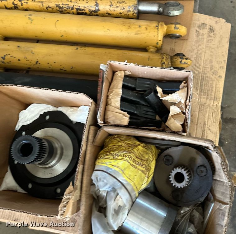 image for item DQ7335 (2) pallets of parts