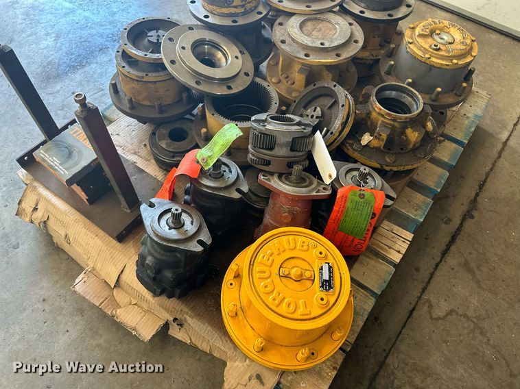 image for item DQ7335 (2) pallets of parts