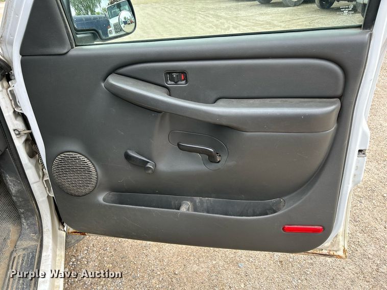 image for item DR4608 2006 Chevrolet Silverado 1500  pickup truck