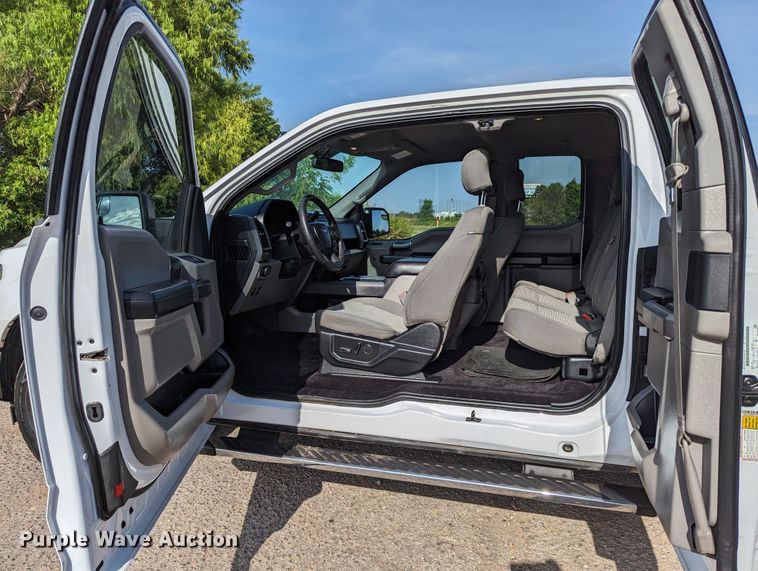 image for item DR6979 2017 Ford F150  SuperCab pickup truck