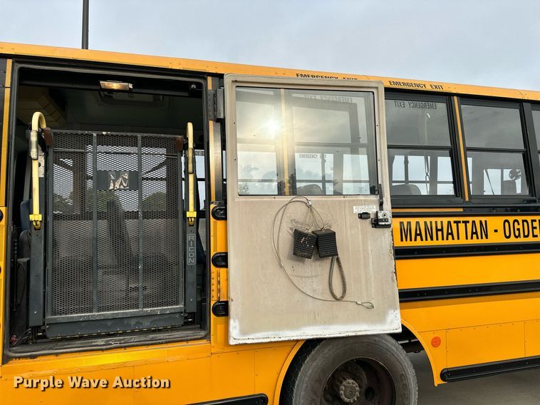 image for item DS2129 2009 Thomas  school bus