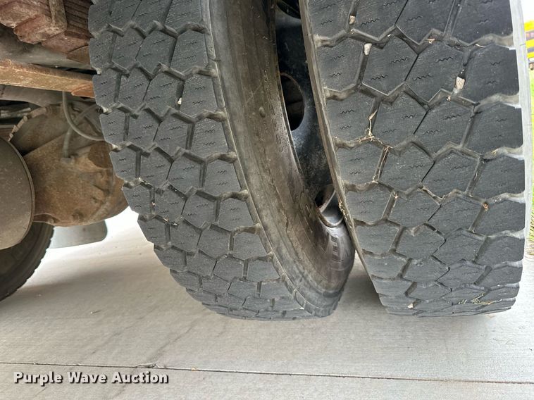 image for item DS2129 2009 Thomas  school bus