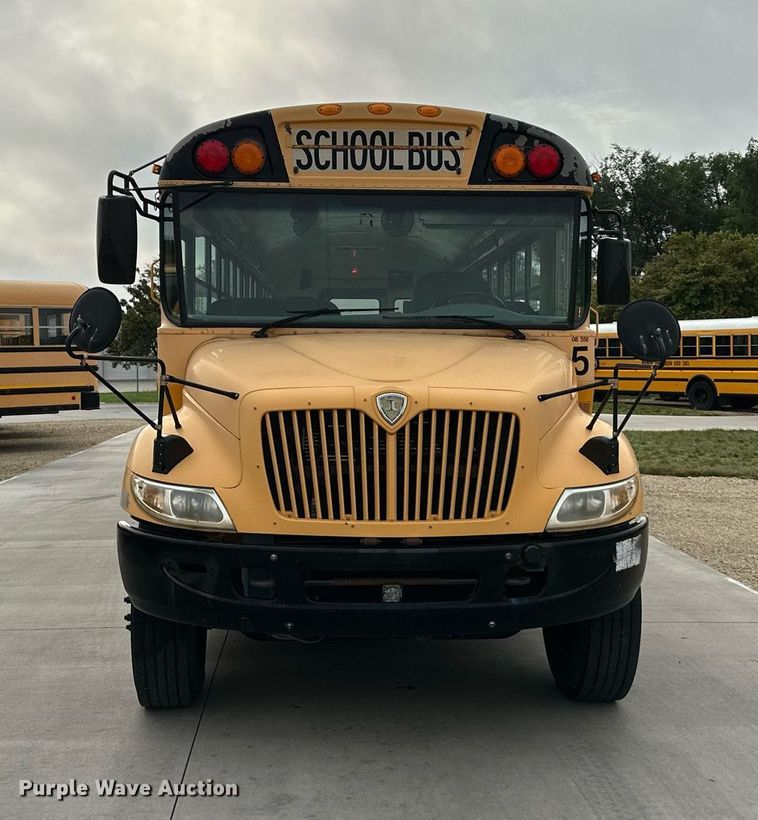 image for item DS2130 2008 International CE300  school bus