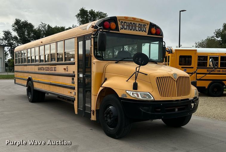 image for item DS2130 2008 International CE300  school bus