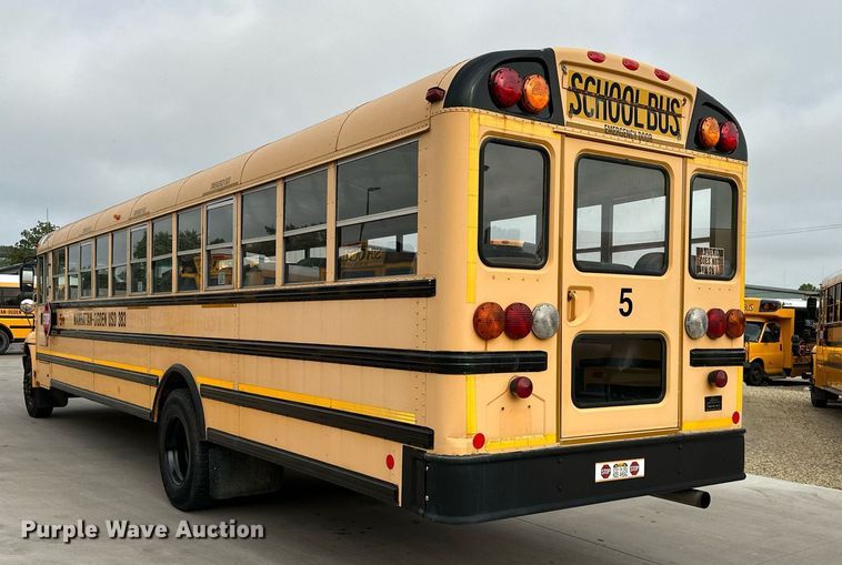 image for item DS2130 2008 International CE300  school bus