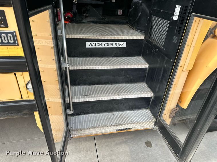 image for item DS2130 2008 International CE300  school bus