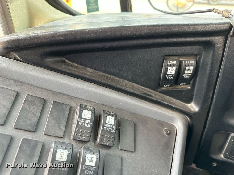 image for item DS2130 2008 International CE300  school bus