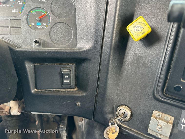 image for item DS2130 2008 International CE300  school bus