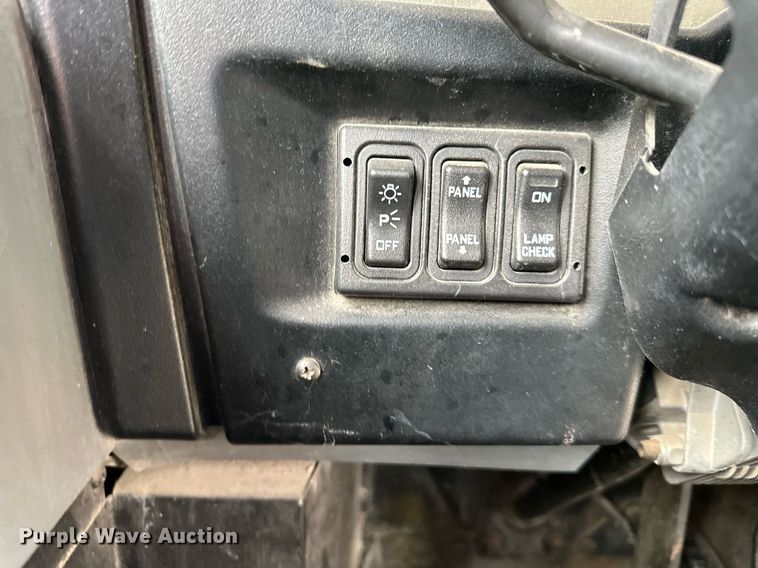 image for item DS2130 2008 International CE300  school bus