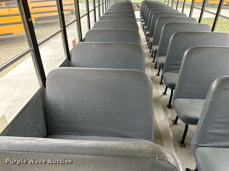 image for item DS2130 2008 International CE300  school bus