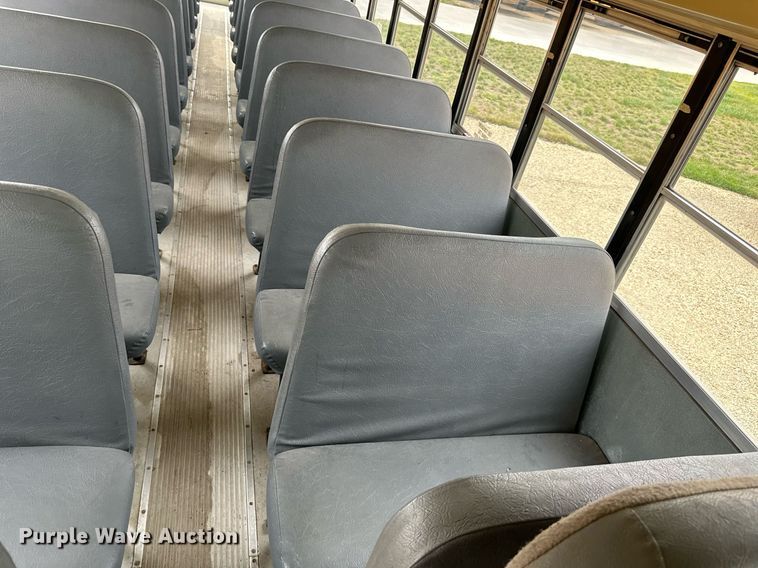 image for item DS2130 2008 International CE300  school bus