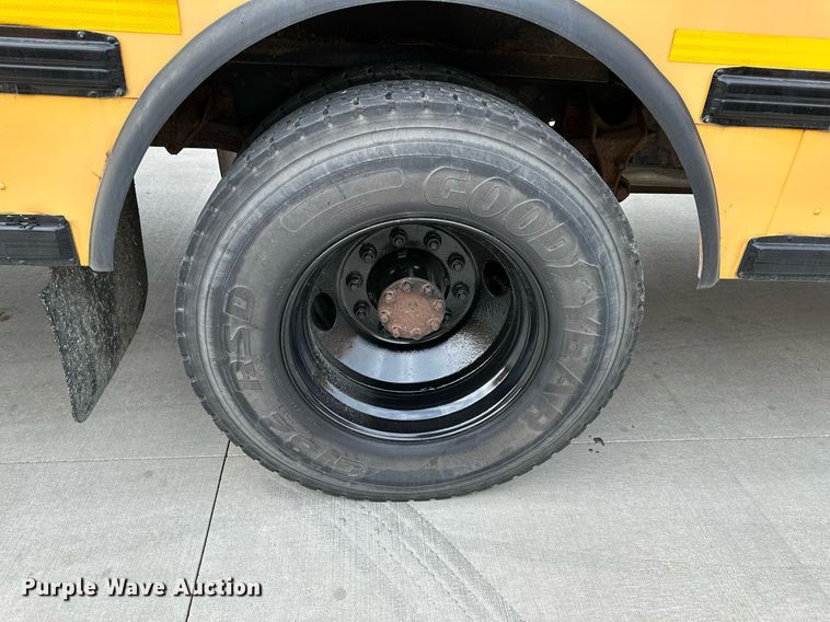 image for item DS2130 2008 International CE300  school bus