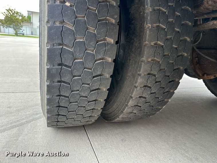 image for item DS2130 2008 International CE300  school bus