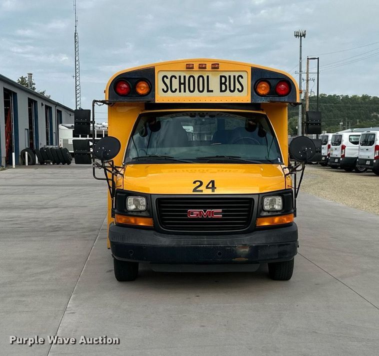 image for item DS2131 2008 Thomas Minotou  school bus