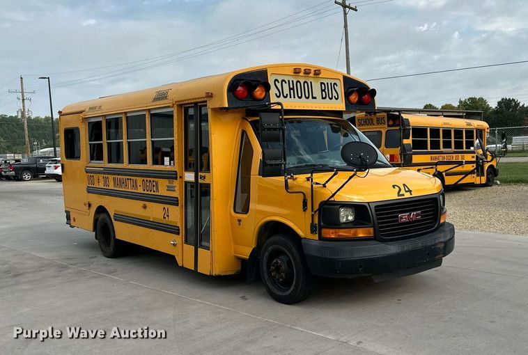 image for item DS2131 2008 Thomas Minotou  school bus