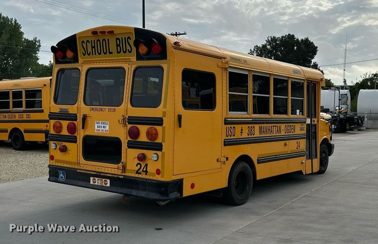 image for item DS2131 2008 Thomas Minotou  school bus
