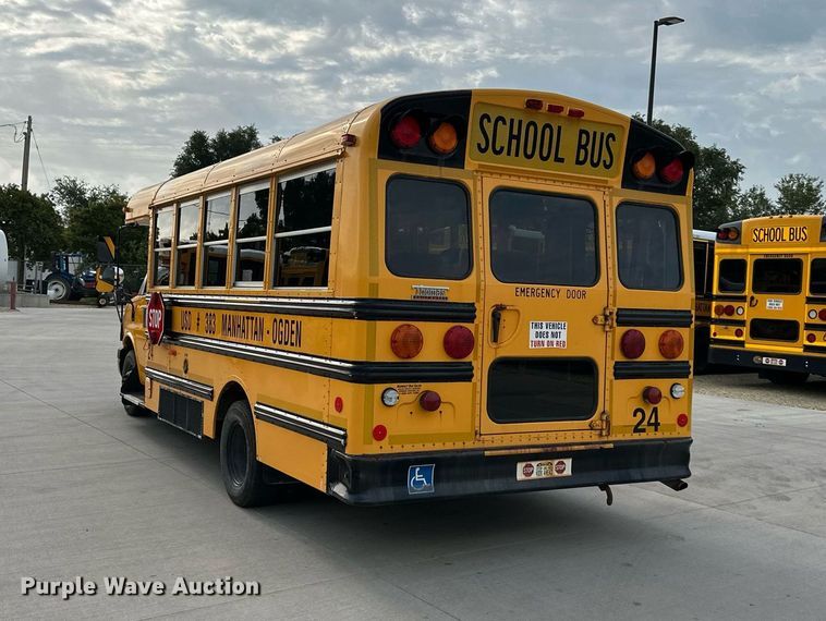 image for item DS2131 2008 Thomas Minotou  school bus