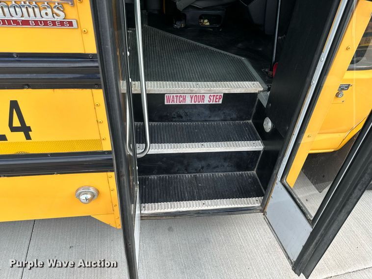 image for item DS2131 2008 Thomas Minotou  school bus