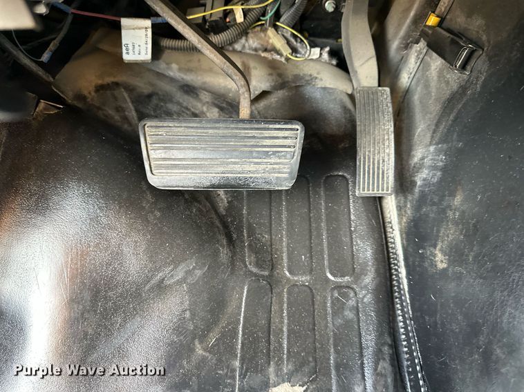 image for item DS2131 2008 Thomas Minotou  school bus