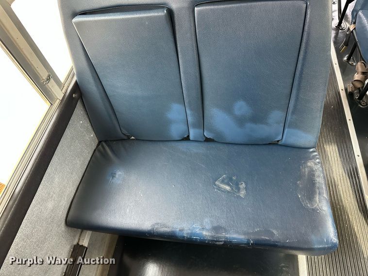 image for item DS2131 2008 Thomas Minotou  school bus