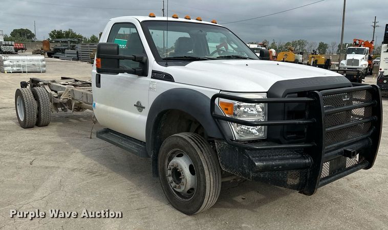 image for item DS2138 2016 Ford F550  truck cab and chassis