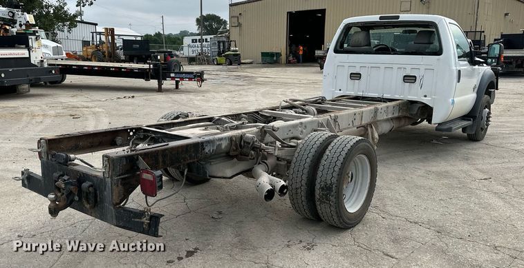 image for item DS2138 2016 Ford F550  truck cab and chassis