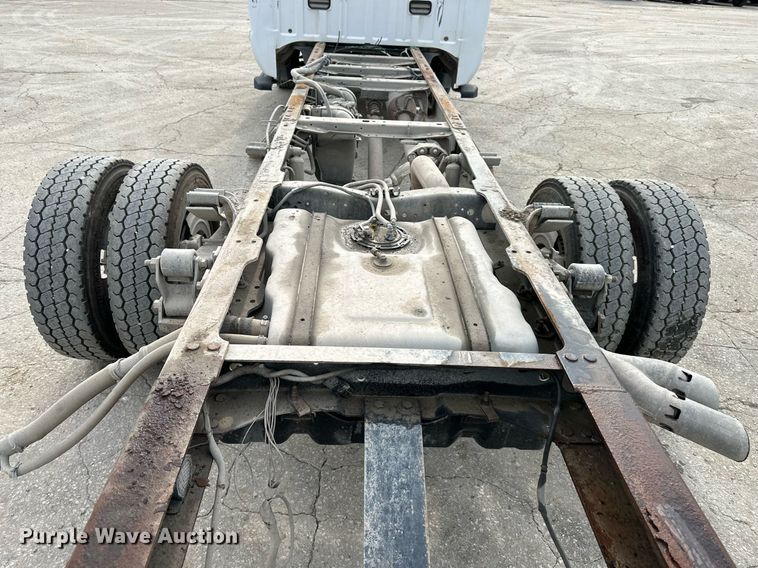 image for item DS2138 2016 Ford F550  truck cab and chassis