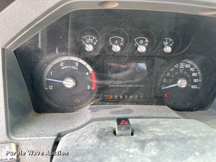 image for item DS2138 2016 Ford F550  truck cab and chassis