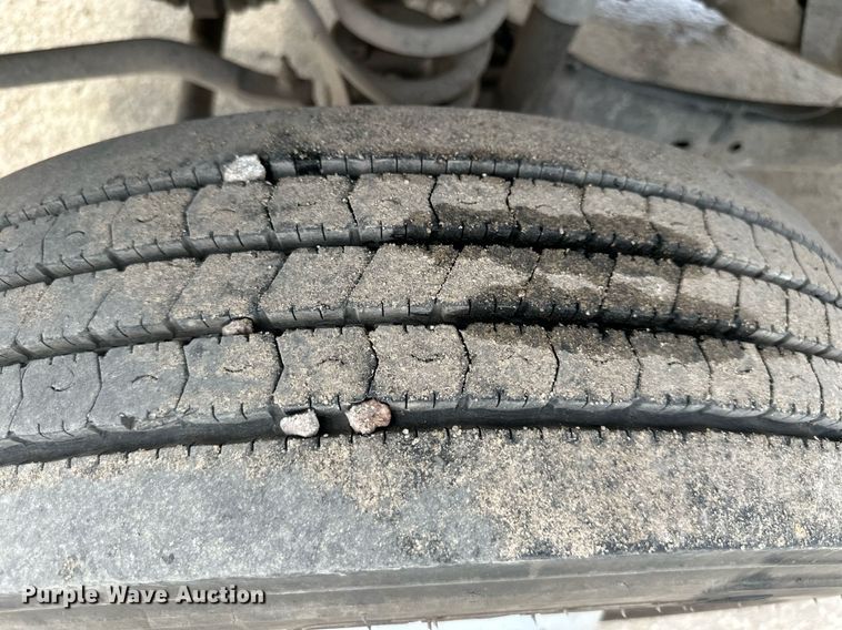 image for item DS2138 2016 Ford F550  truck cab and chassis