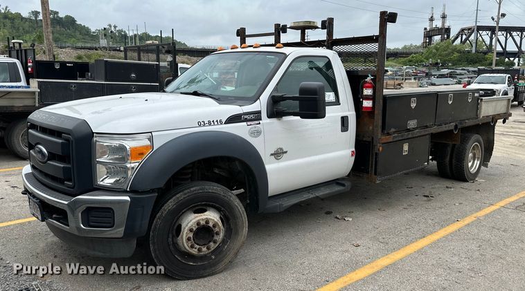image for item DS2140 2014 Ford F550  flatbed truck
