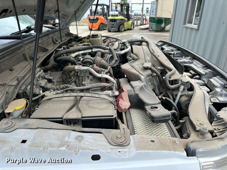 image for item DS2140 2014 Ford F550  flatbed truck