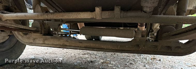 image for item DS2141 1992 Chevrolet C3500  flatbed pickup truck