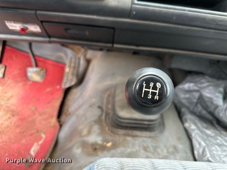 image for item DS2141 1992 Chevrolet C3500  flatbed pickup truck