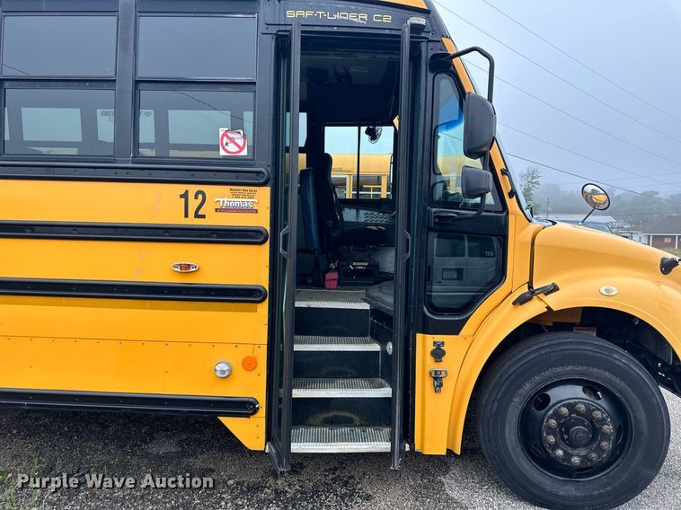 image for item DS2147 2008 Freightliner B2  school bus