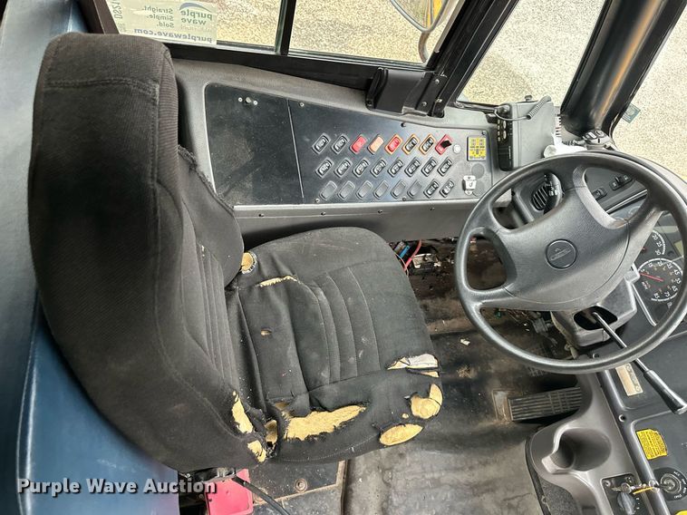 image for item DS2147 2008 Freightliner B2  school bus