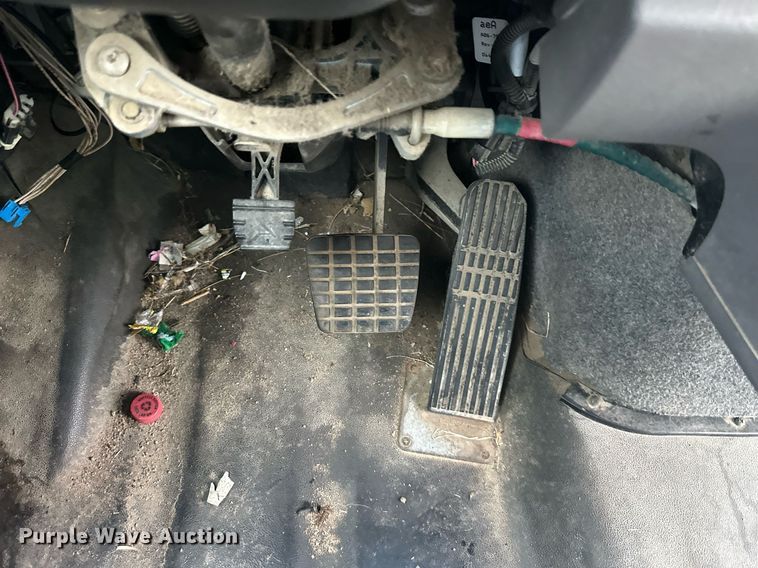 image for item DS2147 2008 Freightliner B2  school bus