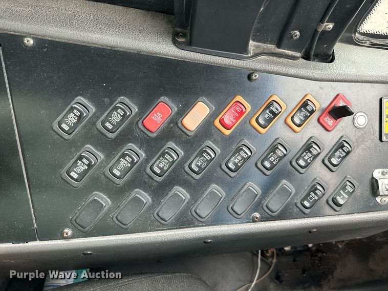 image for item DS2147 2008 Freightliner B2  school bus