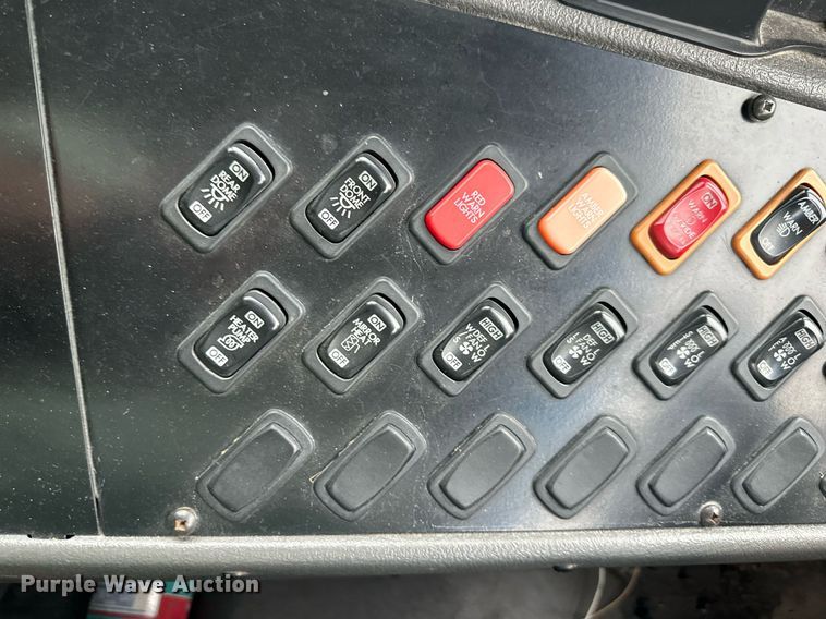 image for item DS2147 2008 Freightliner B2  school bus