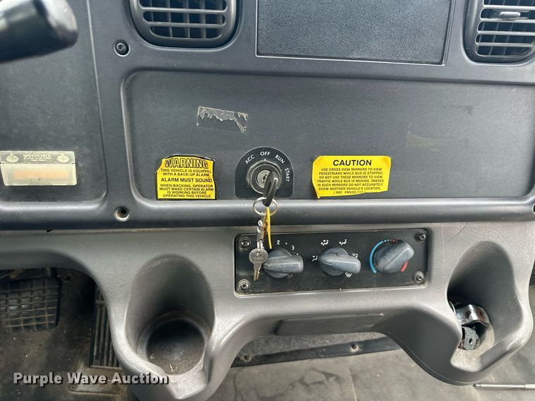 image for item DS2147 2008 Freightliner B2  school bus