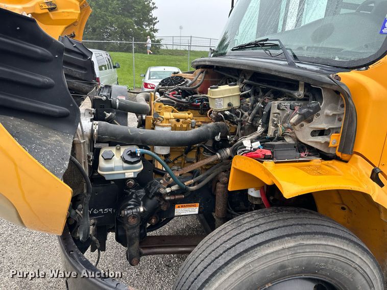 image for item DS2147 2008 Freightliner B2  school bus