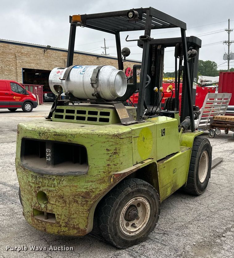 image for item DS2150 Clark C500-YS80  forklift