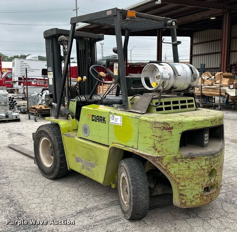 image for item DS2150 Clark C500-YS80  forklift