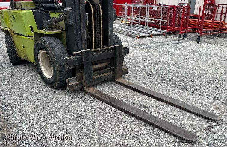 image for item DS2150 Clark C500-YS80  forklift