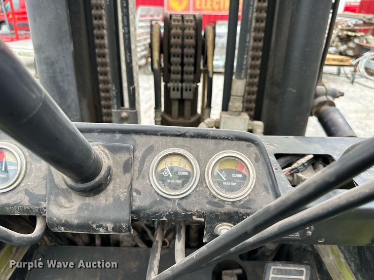 image for item DS2150 Clark C500-YS80  forklift