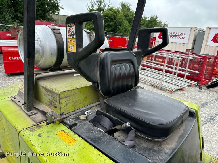 image for item DS2150 Clark C500-YS80  forklift
