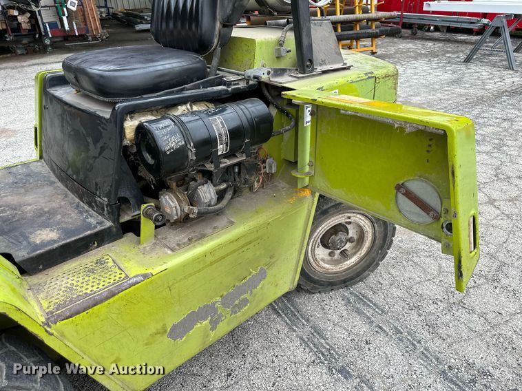 image for item DS2150 Clark C500-YS80  forklift